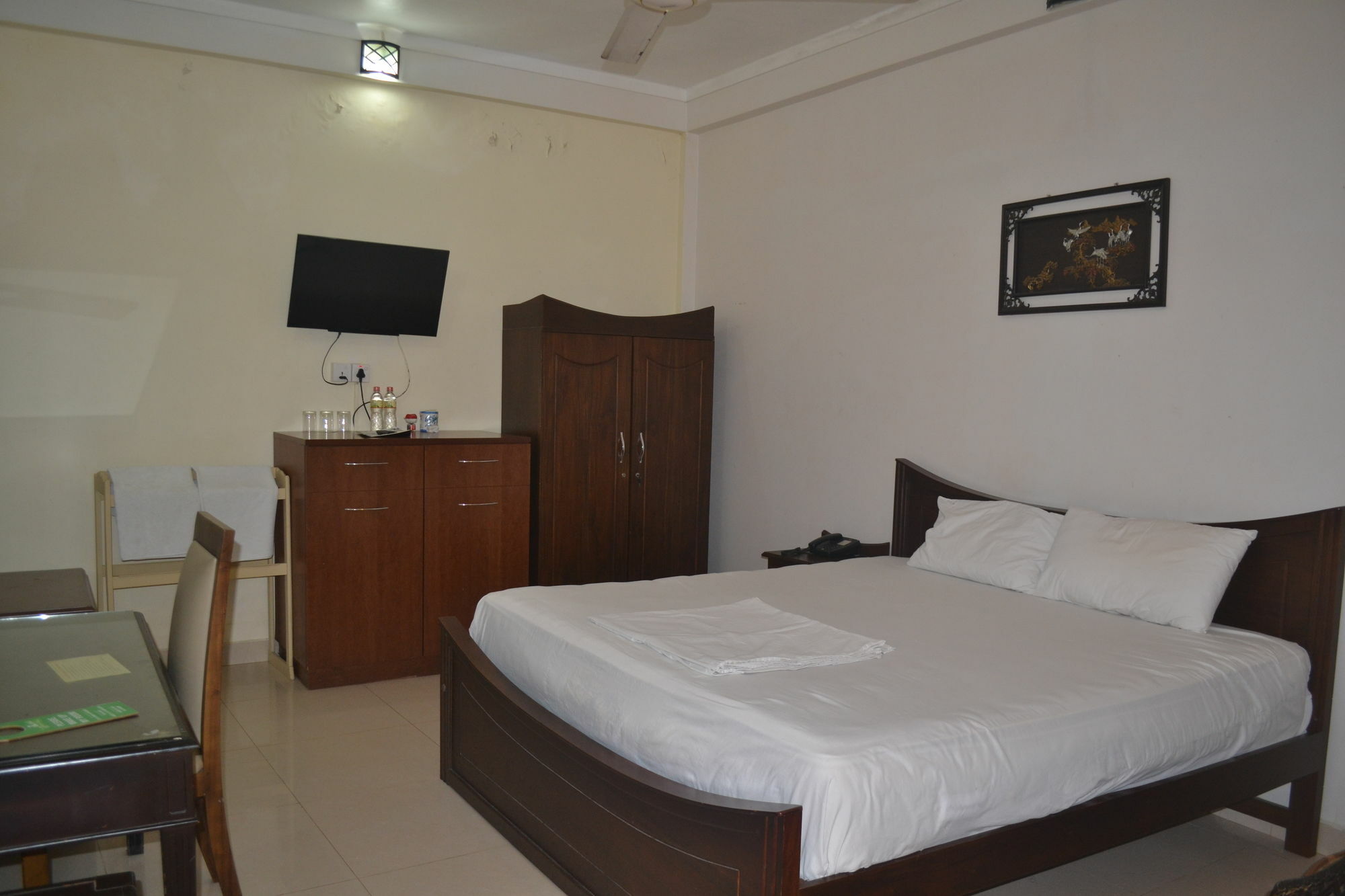 Green Grass Hotel & Restaurant Jaffna Ngoại thất bức ảnh