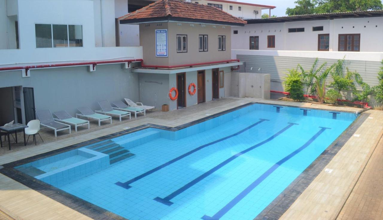 Green Grass Hotel & Restaurant Jaffna Ngoại thất bức ảnh